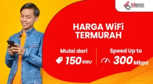 Keluarga bahagia menggunakan WiFi murah dengan koneksi cepat dan stabil di rumah