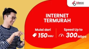 Keluarga bahagia menggunakan internet termurah IDEOO di rumah dengan koneksi WiFi cepat dan stabil.