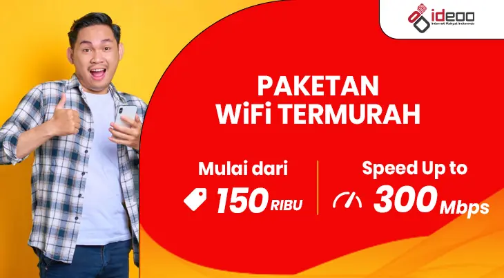 Orang bahagia menggunakan laptop di rumah dengan WiFi stabil, menikmati internet hemat dan nyaman.
