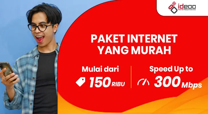 Keluarga bahagia menggunakan paket internet yang murah di rumah dengan koneksi cepat, stabil, dan hemat biaya.